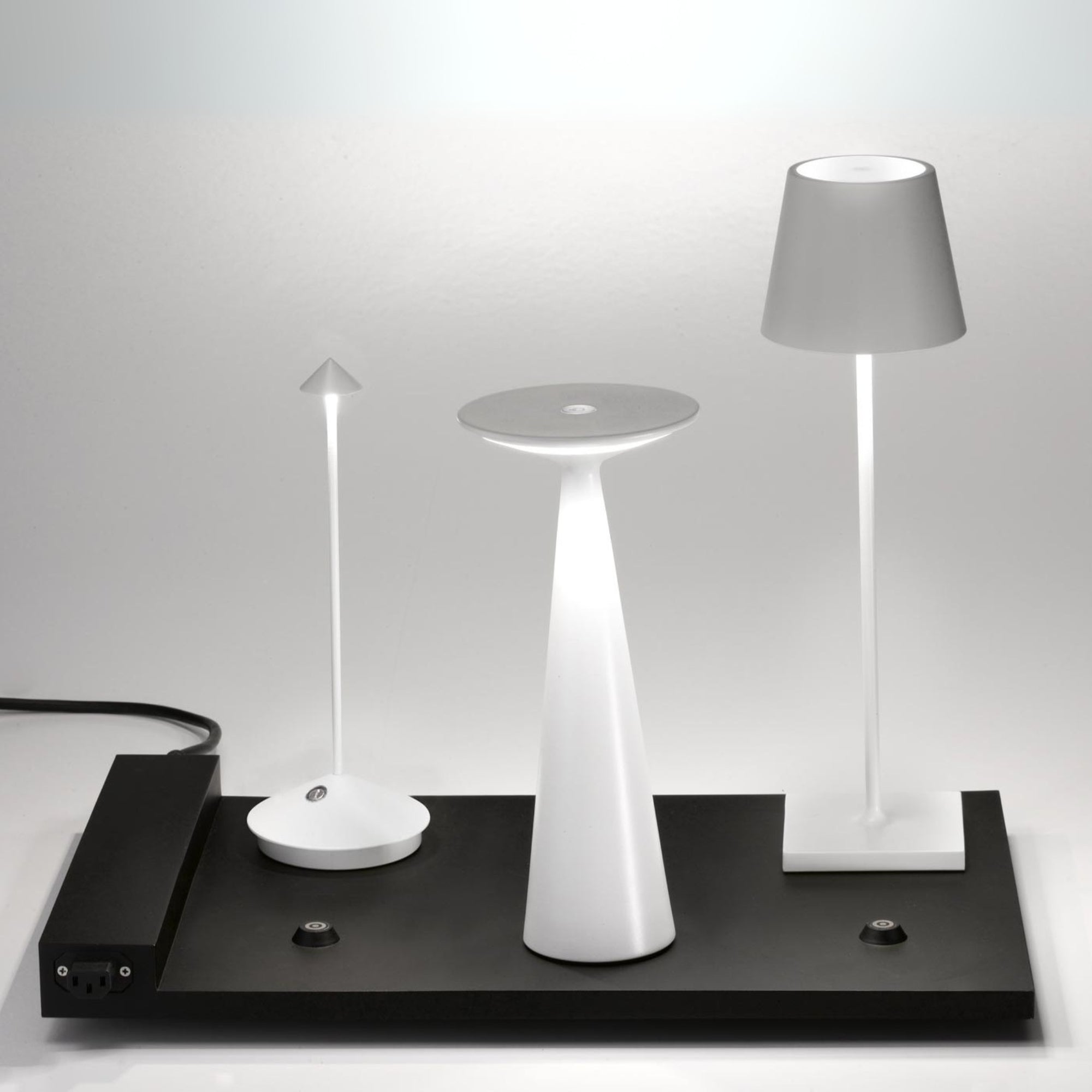 6-Lamp Charging Platform - Thumbnail 5