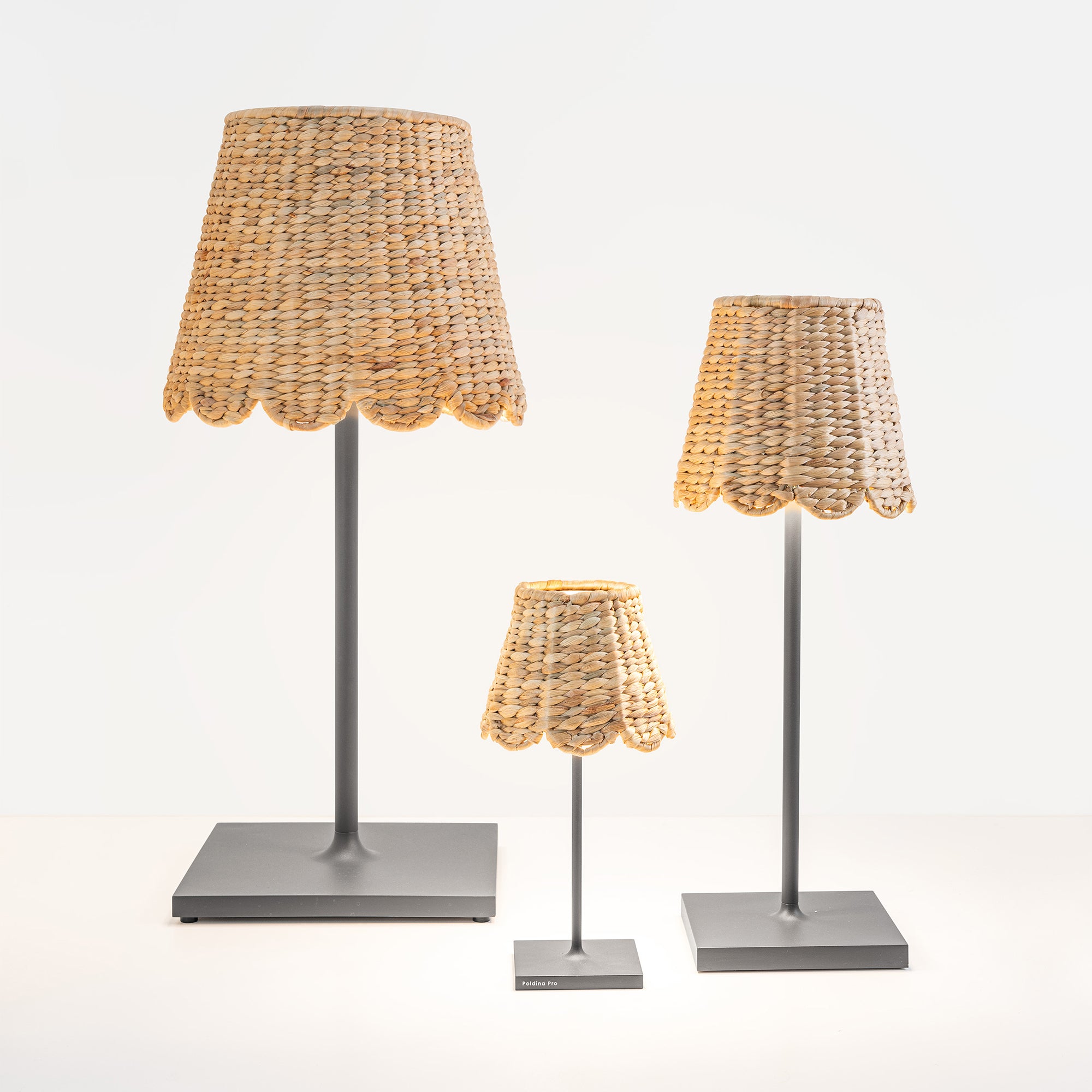 Scalloped Water Hyacinth Woven Lampshade