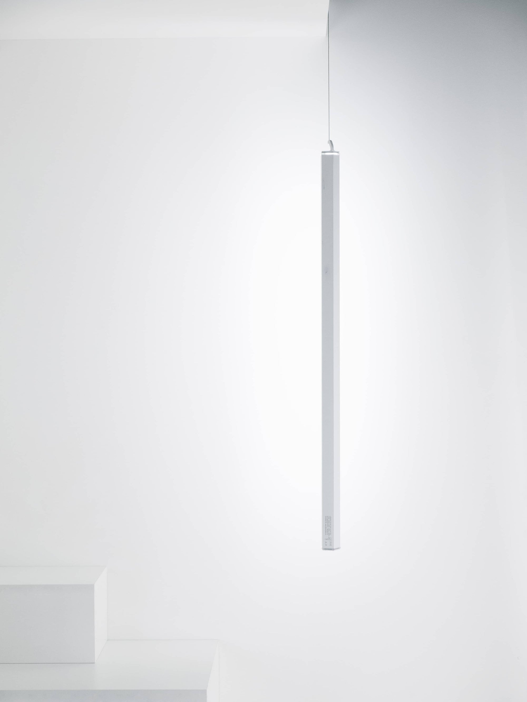 Pencil Light - Vertical Suspension